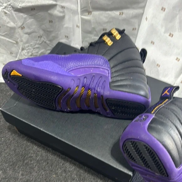 Jordan Boys 3.5Y Shoes Black and Purple - Picture 7 of 7